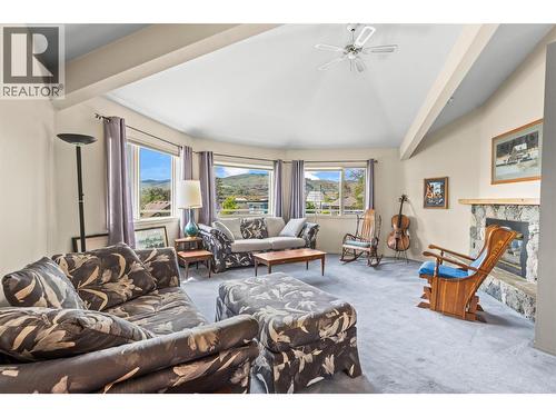 2804 25 Street, Vernon, BC - Indoor Photo Showing Living Room With Fireplace