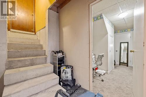 490 Queen Victoria Drive, Hamilton, ON - Indoor