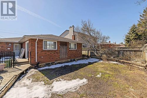 490 Queen Victoria Drive, Hamilton, ON - Outdoor