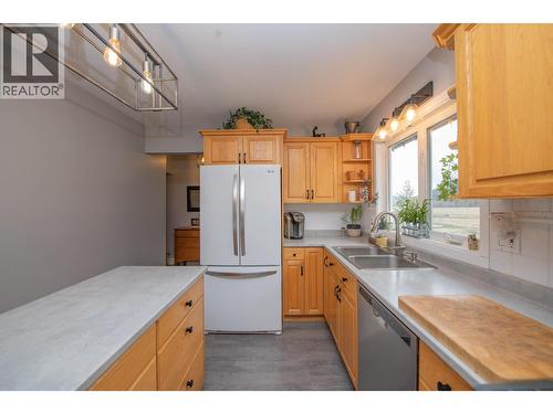 2506 Shuswap Avenue, Lumby, BC - Indoor Photo Showing Kitchen With Double Sink