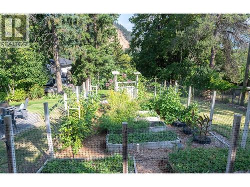 2506 Shuswap Avenue, Lumby, BC - Outdoor