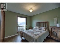 2nd Bedroom on main floor - 