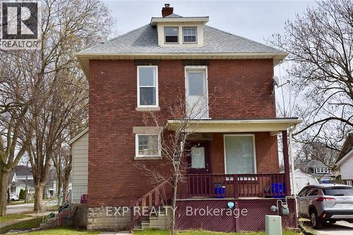 104 Forsyth Street S, Sarnia, ON - Outdoor