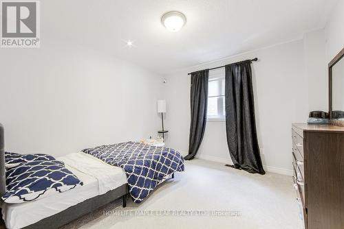 118 Lorne Thomas Place, New Tecumseth, ON - Indoor Photo Showing Bedroom