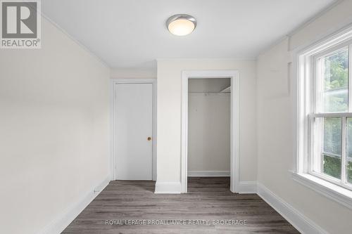 10-12 Thomas Street E, Greater Napanee (Greater Napanee), ON - Indoor Photo Showing Other Room