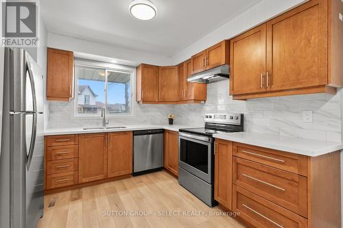 74 Archer Crescent, London South (South X), ON - Indoor Photo Showing Kitchen