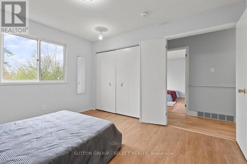 74 Archer Crescent, London South (South X), ON - Indoor Photo Showing Bedroom