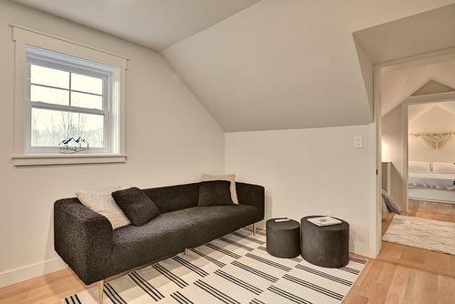 Salon - 5-316 Ch. De Knowlton, Lac-Brome, QC - Indoor