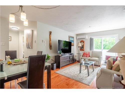 308-158 Hanwell Rd, Fredericton, NB 