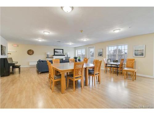 308-158 Hanwell Rd, Fredericton, NB 