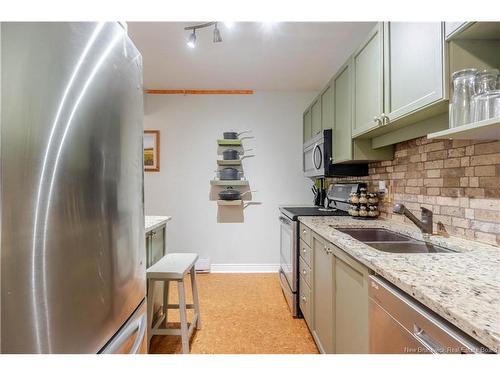 308-158 Hanwell Rd, Fredericton, NB 