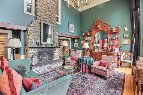 Salon - 114-694 Ch. Ripple Cove, Ayer'S Cliff, QC - Indoor Photo Showing Living Room With Fireplace
