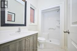 3 PC ensuite bathroom off primary bedroom - 