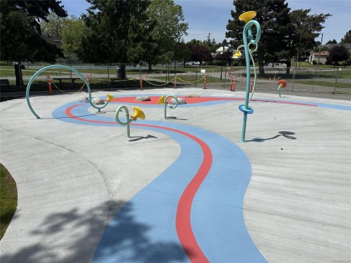 203-940 Inverness Rd, Saanich, BC - Outdoor With View