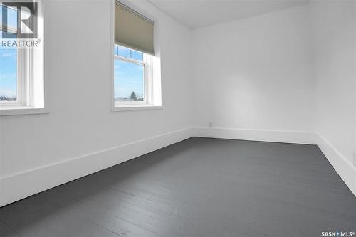 3060 18Th Avenue, Regina, SK - Indoor Photo Showing Other Room