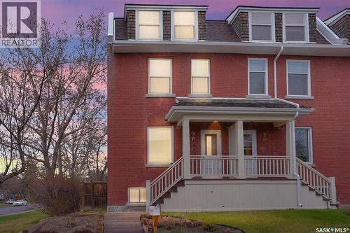 3060 18Th Avenue, Regina, SK - Outdoor With Exterior