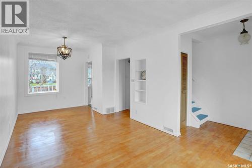 3060 18Th Avenue, Regina, SK - Indoor Photo Showing Other Room