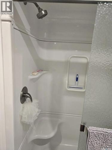 114 Garvin Crescent, Canora, SK - Indoor Photo Showing Bathroom