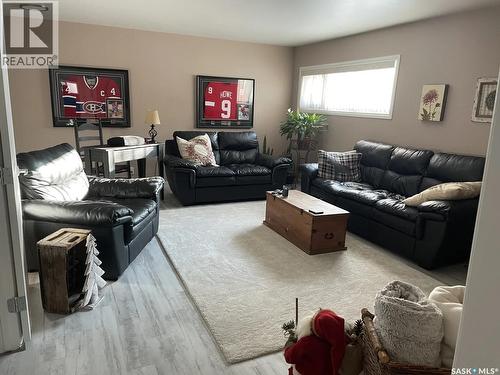 114 Garvin Crescent, Canora, SK - Indoor Photo Showing Living Room