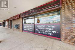 2838 VICTORIA PARK AVENUE  Toronto, ON M2J 4A8