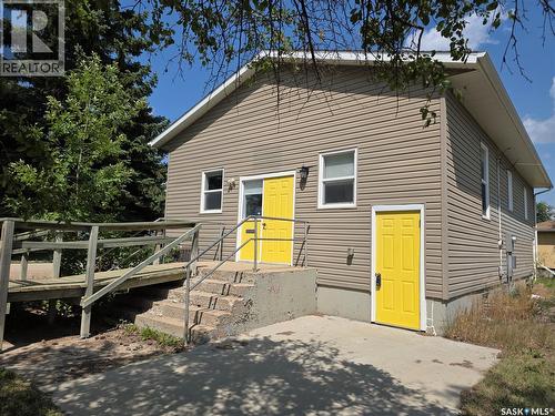 402 Minto Street, Elbow, SK - Outdoor