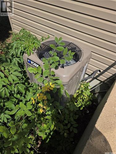 402 Minto Street, Elbow, SK - Outdoor