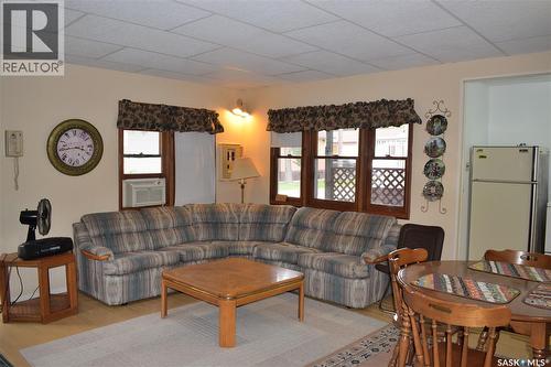 12 6Th Street, Lakeland Rm No. 521, SK - Indoor Photo Showing Living Room