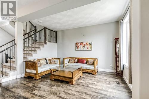 105 Eclipse Crescent, Greater Sudbury, ON - Indoor Photo Showing Living Room