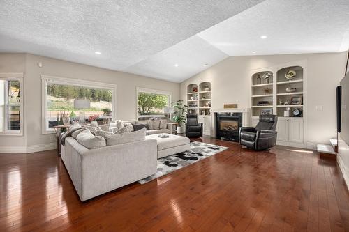 4150 Walters Street, Merritt, BC - Indoor Photo Showing Living Room With Fireplace