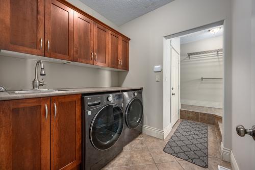 4150 Walters Street, Merritt, BC - Indoor Photo Showing Laundry Room