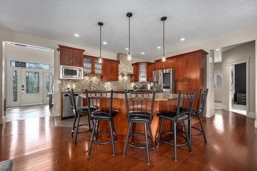 4150 Walters Street, Merritt, BC - Indoor Photo Showing Kitchen With Upgraded Kitchen