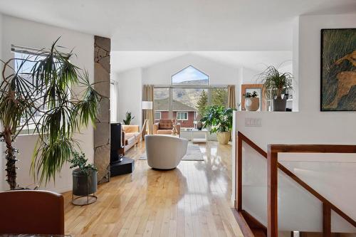 183 Magic Drive, Kelowna, BC - Indoor