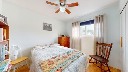 612 21St Avenue, Cranbrook, BC - Indoor Photo Showing Bedroom
