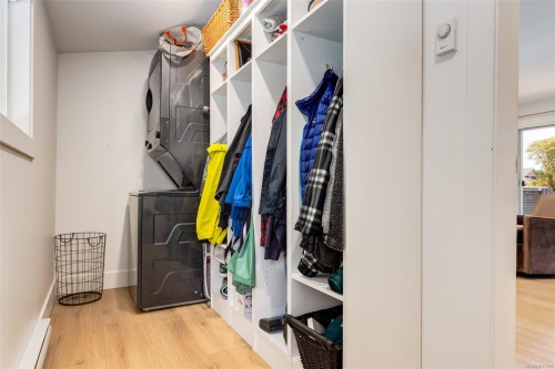 7902 Lantzville Rd, Lantzville, BC 