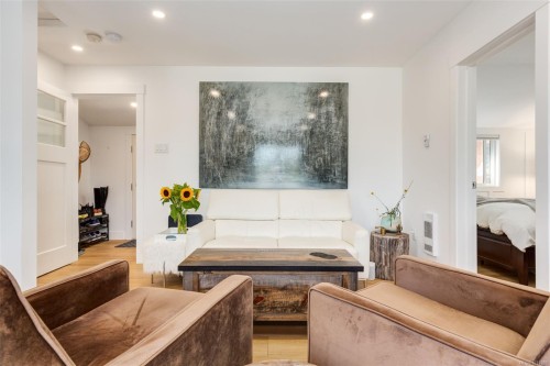 7902 Lantzville Rd, Lantzville, BC 