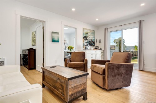 7902 Lantzville Rd, Lantzville, BC 