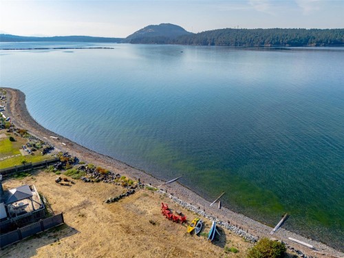 7902 Lantzville Rd, Lantzville, BC 