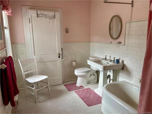 157 Renfrew, Dalhousie, NB 