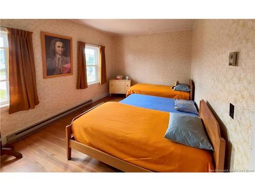 157 Renfrew, Dalhousie, NB 