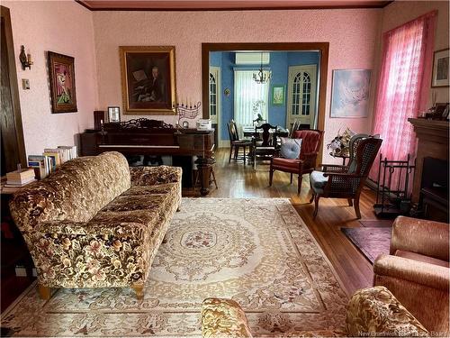 157 Renfrew, Dalhousie, NB 