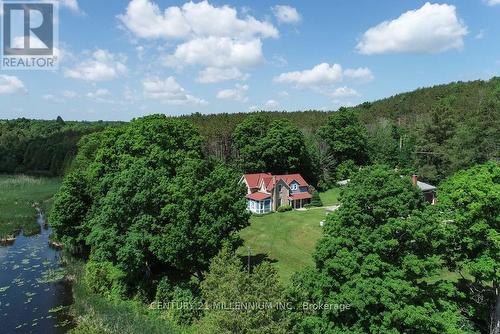 1380 Queen Street W, Caledon, ON - Outdoor With View