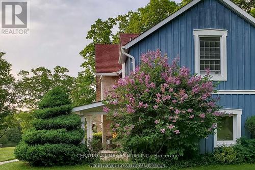 1380 Queen Street W, Caledon, ON - Outdoor