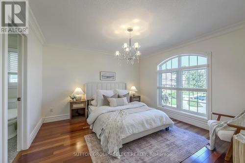 2142 Valleyrun Boulevard, London North (North R), ON - Indoor Photo Showing Bedroom