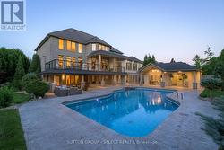 2142 VALLEYRUN BOULEVARD  London North (North R), ON N6G 5M7