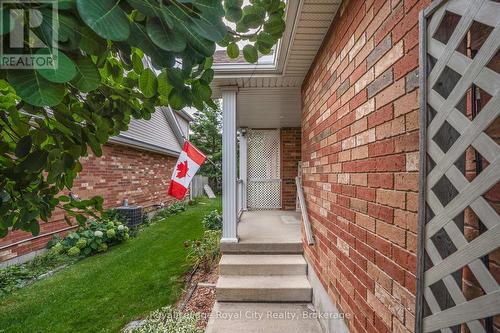 22 Thornton Street, Guelph (Grange Road), ON - Outdoor