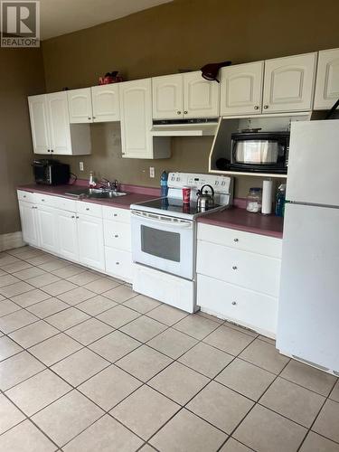 22 Lakeside, Blind River, ON - Indoor Photo Showing Kitchen