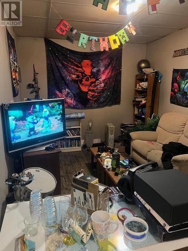 22 Cobden, Blind River, ON - Indoor