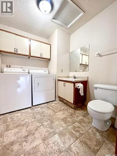 3 34 Central Avenue S, Swift Current, SK - Indoor Photo Showing Laundry Room