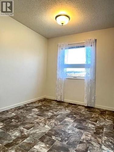 2 34 Central Avenue S, Swift Current, SK - Indoor Photo Showing Other Room