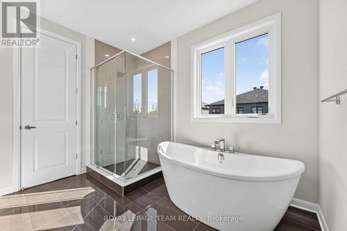 2000 Wanderer Avenue, Ottawa, ON - Indoor Photo Showing Bathroom